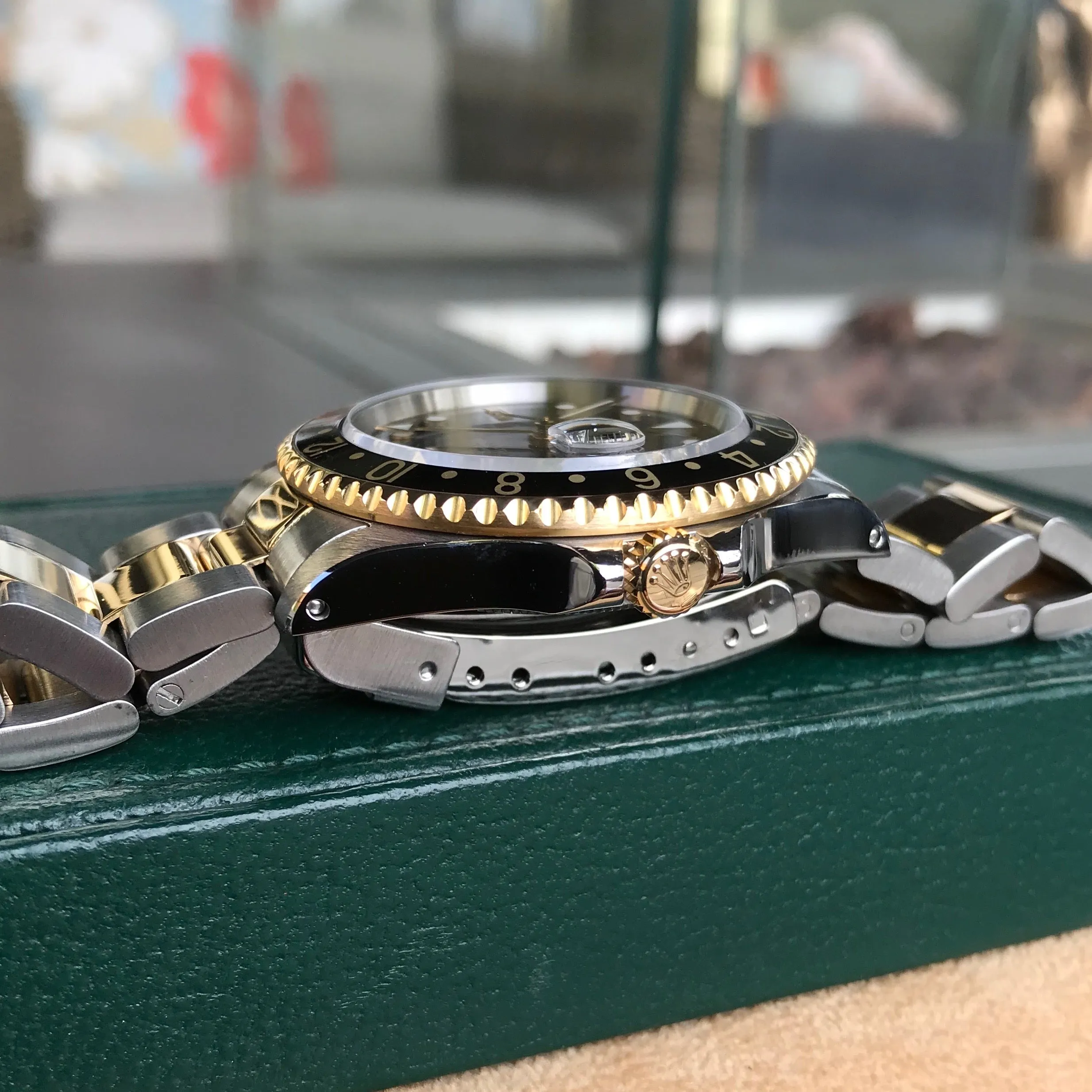 1991 Rolex GMT MASTER II 16713 Two Tone Steel Gold Black Oyster Automatic Watch Box Papers