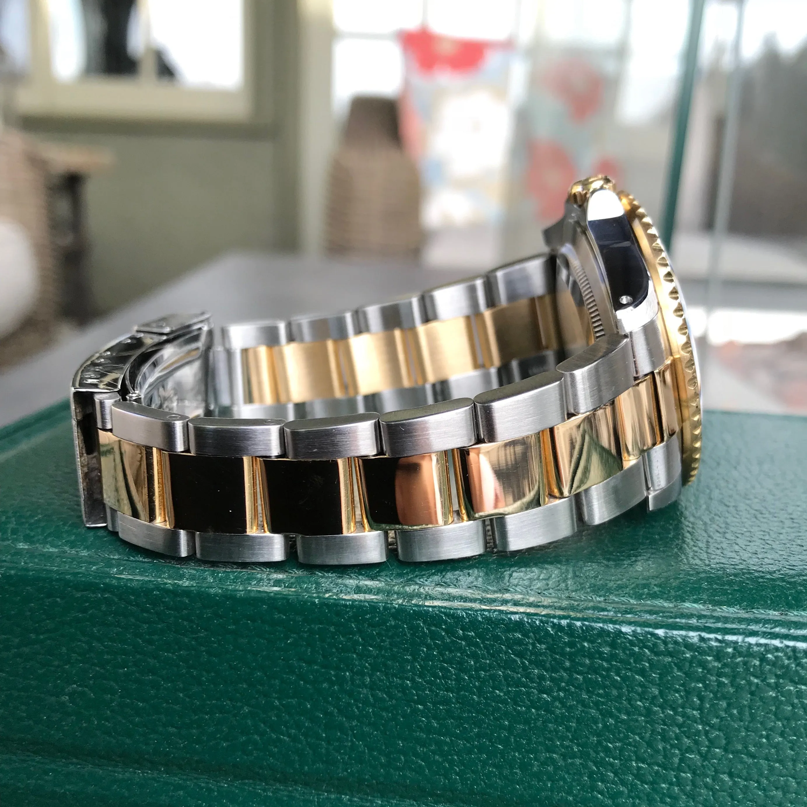 1991 Rolex GMT MASTER II 16713 Two Tone Steel Gold Black Oyster Automatic Watch Box Papers