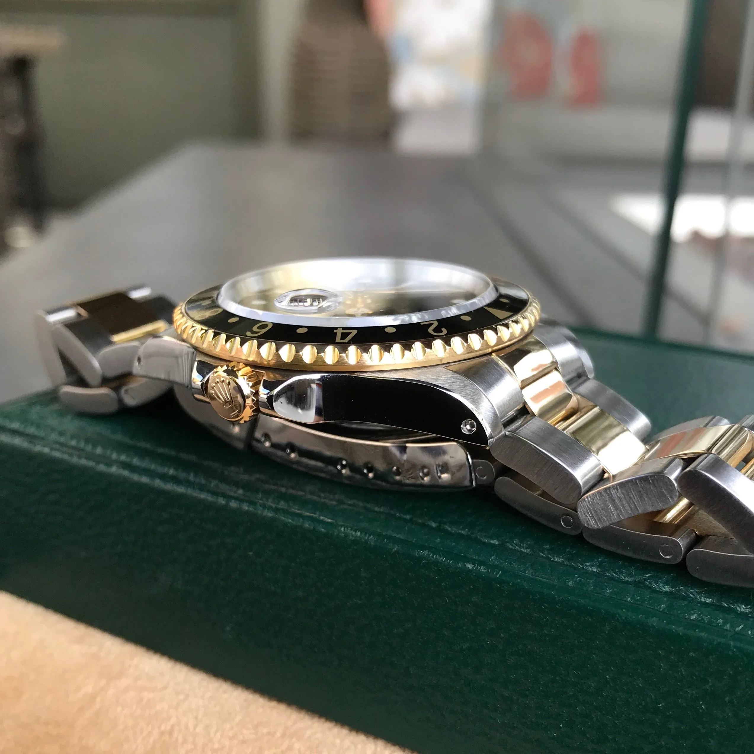 1991 Rolex GMT MASTER II 16713 Two Tone Steel Gold Black Oyster Automatic Watch Box Papers