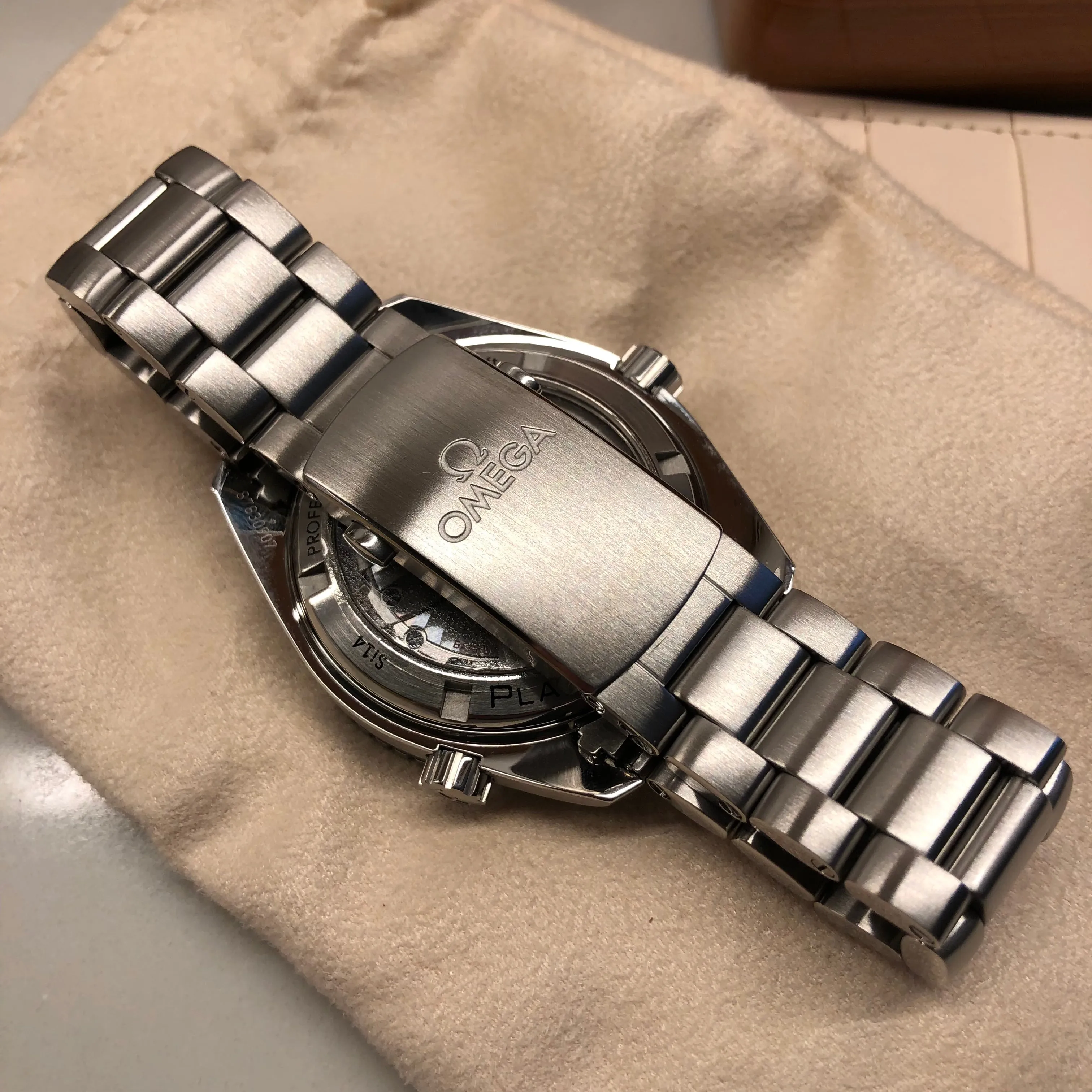 2018 Omega Planet Ocean 600M Seamaster 232.30.42.21.01.002 Steel Co-Axial 42mm Orange Bezel Box Papers