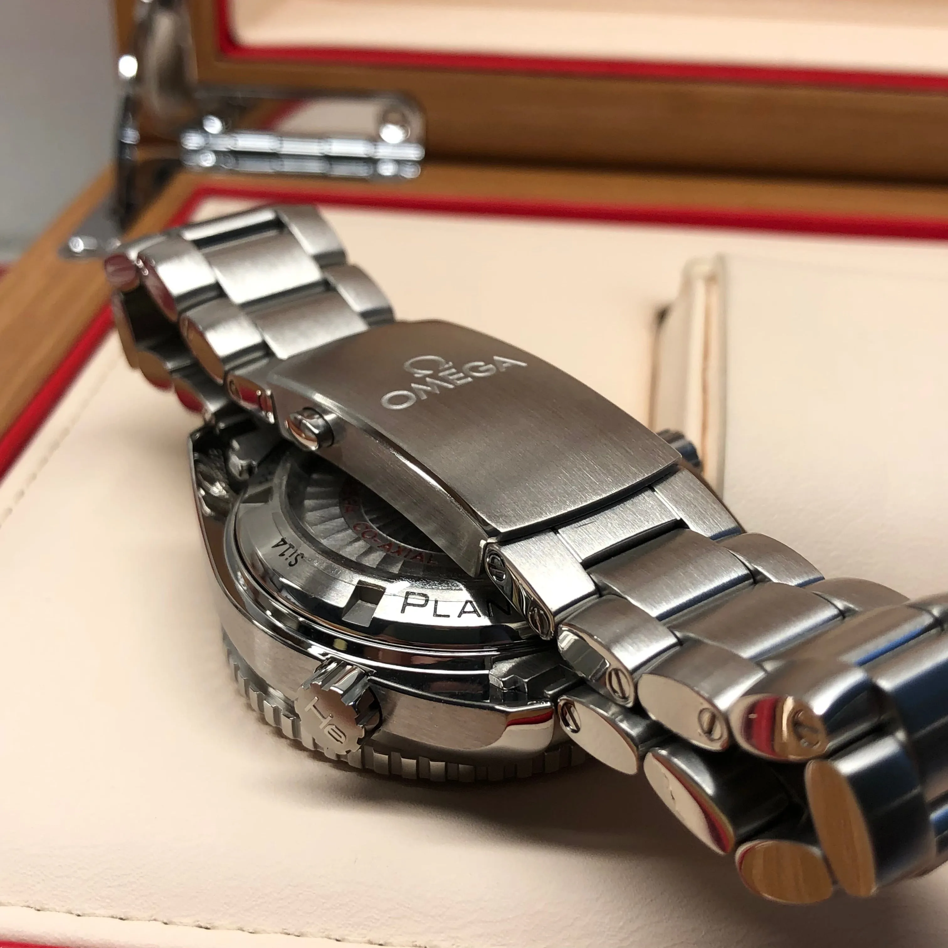 2018 Omega Planet Ocean 600M Seamaster 232.30.42.21.01.002 Steel Co-Axial 42mm Orange Bezel Box Papers