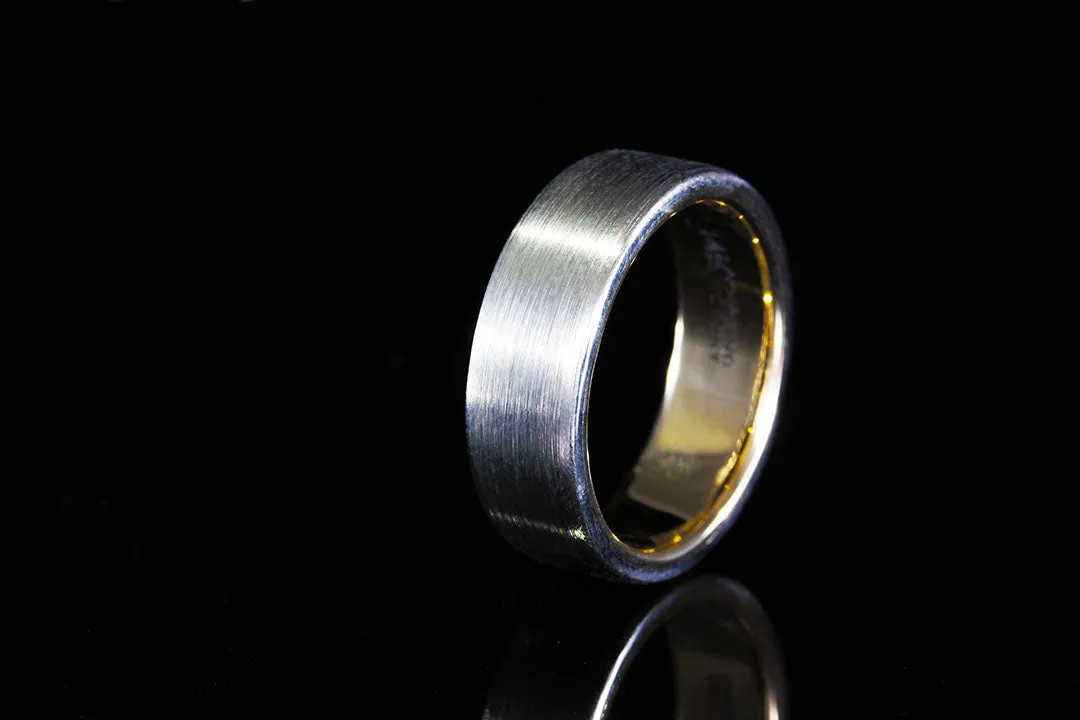BRUSHED WHITE GOLD AND YELLOW GOLD MEN'S RING