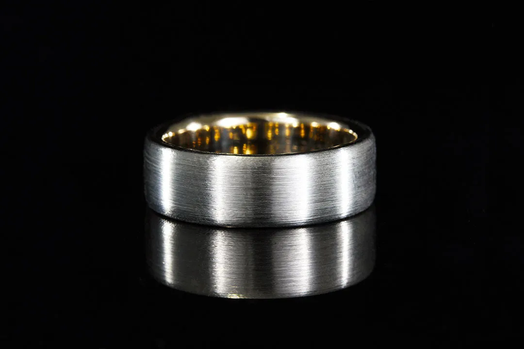 BRUSHED WHITE GOLD AND YELLOW GOLD MEN'S RING