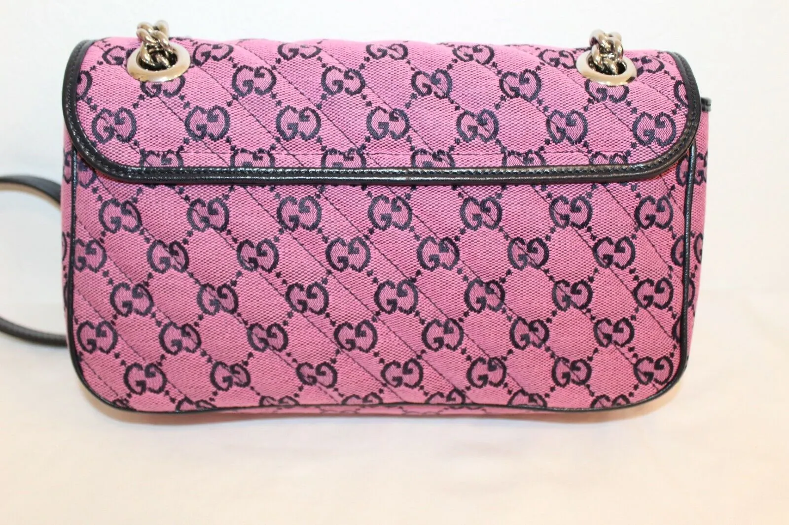 Gucci GG Marmont Shoulder Bag in Pink with Real Authentication Certificate