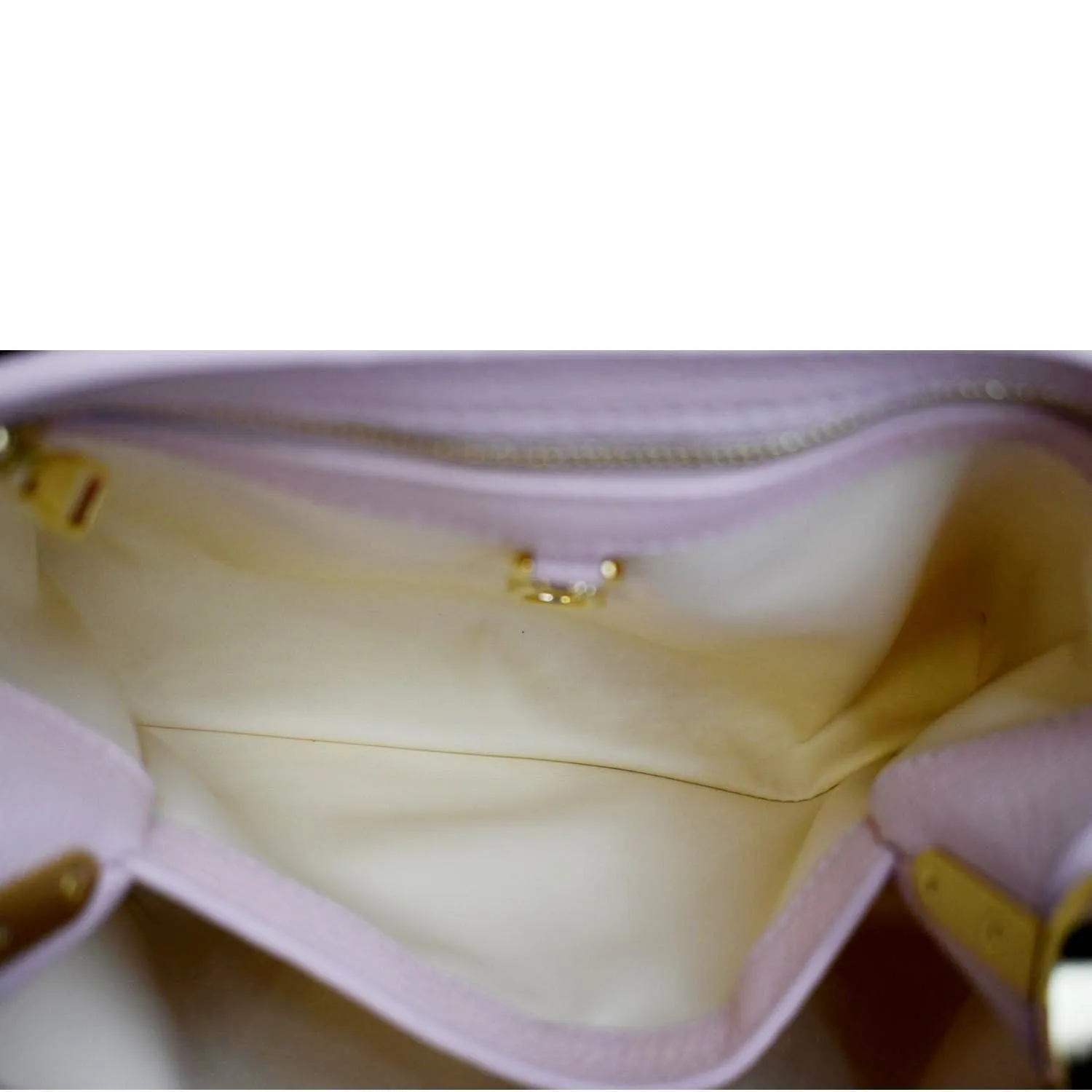 LOUIS VUITTON Capucines BB Taurillon Leather Shoulder Bag Baby Pink