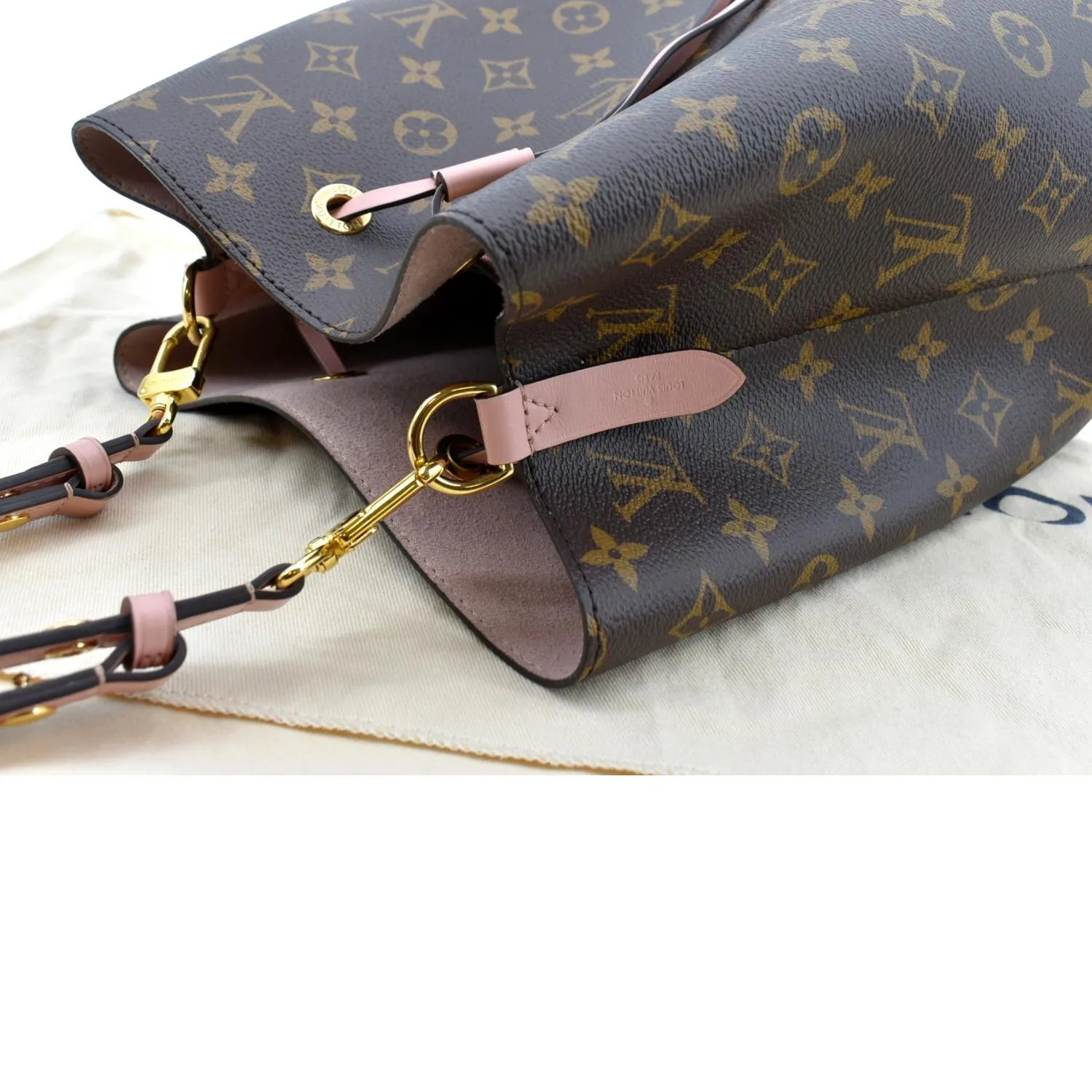 LOUIS VUITTON Neonoe MM Monogram Canvas Shoulder Bag Pink