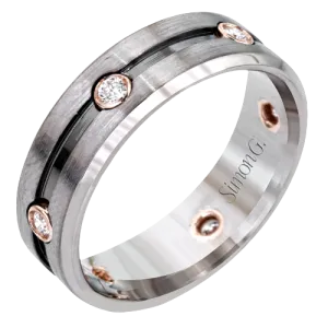 Men Ring in 14k Gold with Diamonds