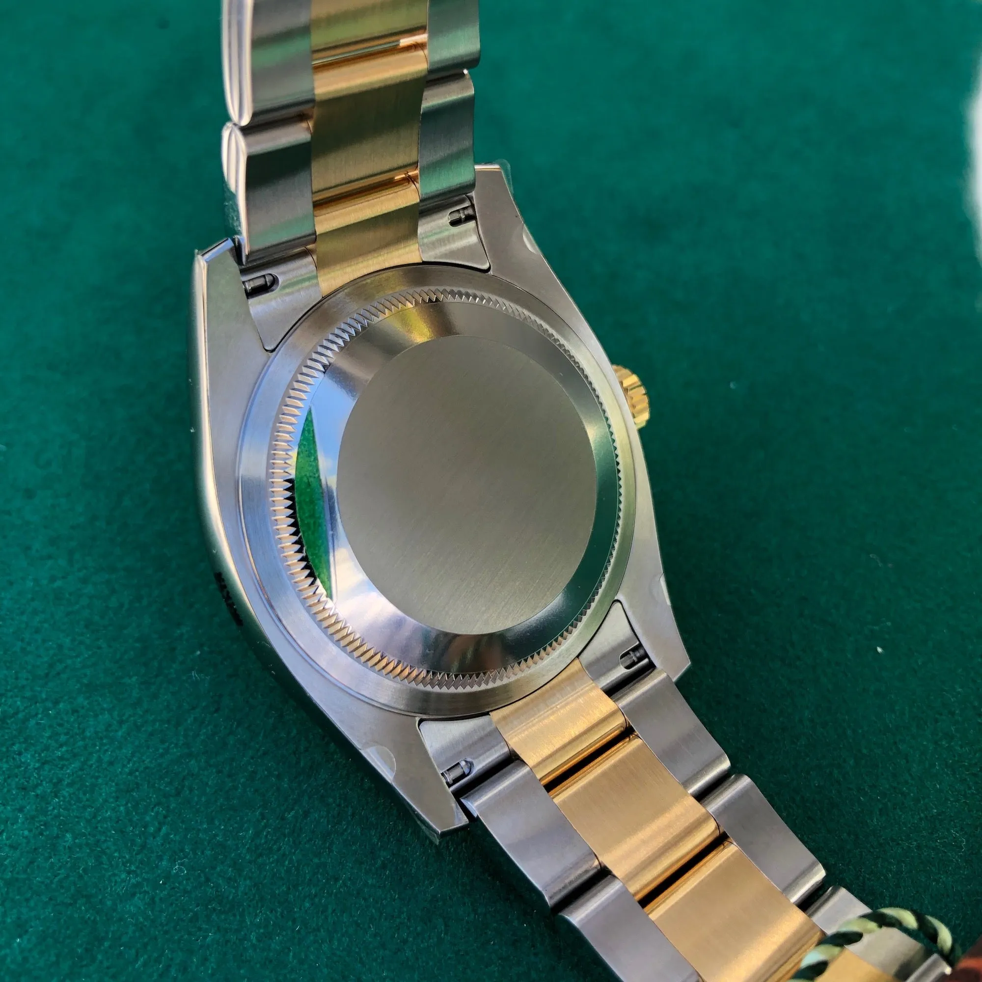 Rolex Datejust 116233 White Roman Two Tone Steel Gold Oyster Wristwatch Box & Papers New Unworn