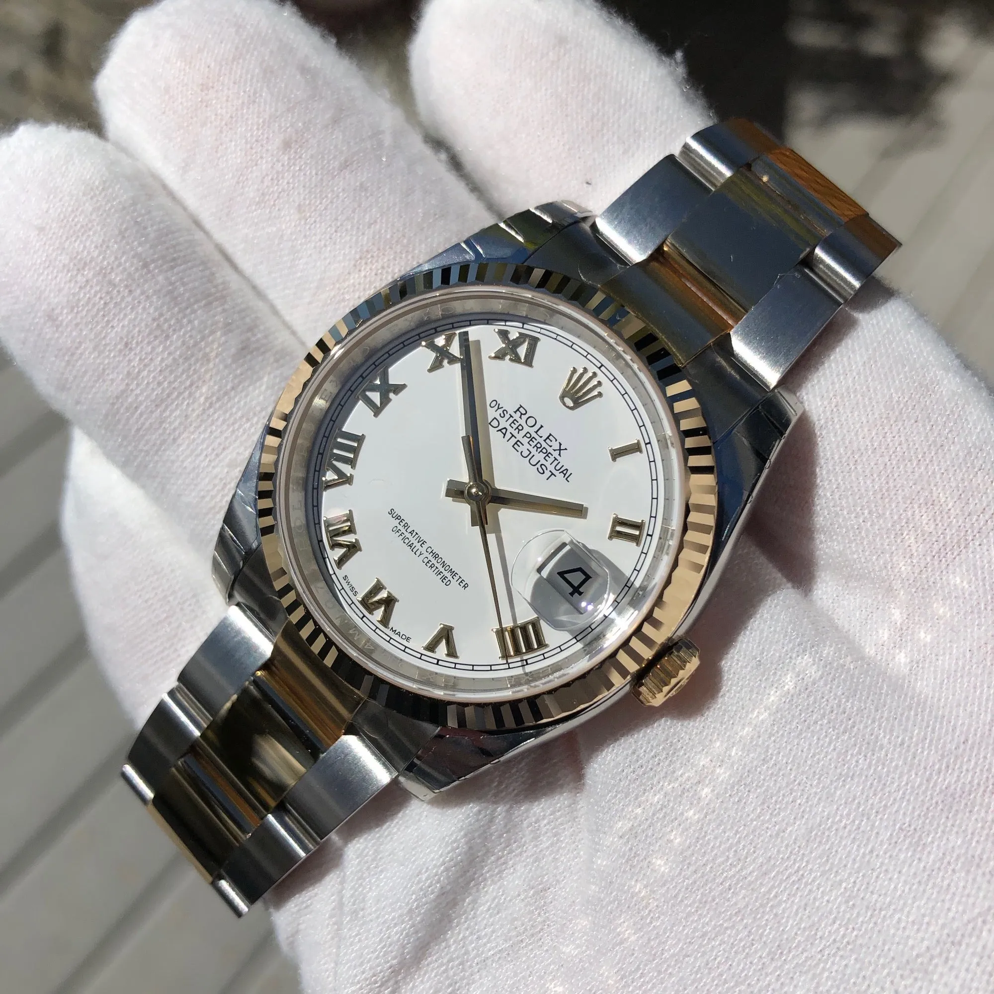 Rolex Datejust 116233 White Roman Two Tone Steel Gold Oyster Wristwatch Box & Papers New Unworn
