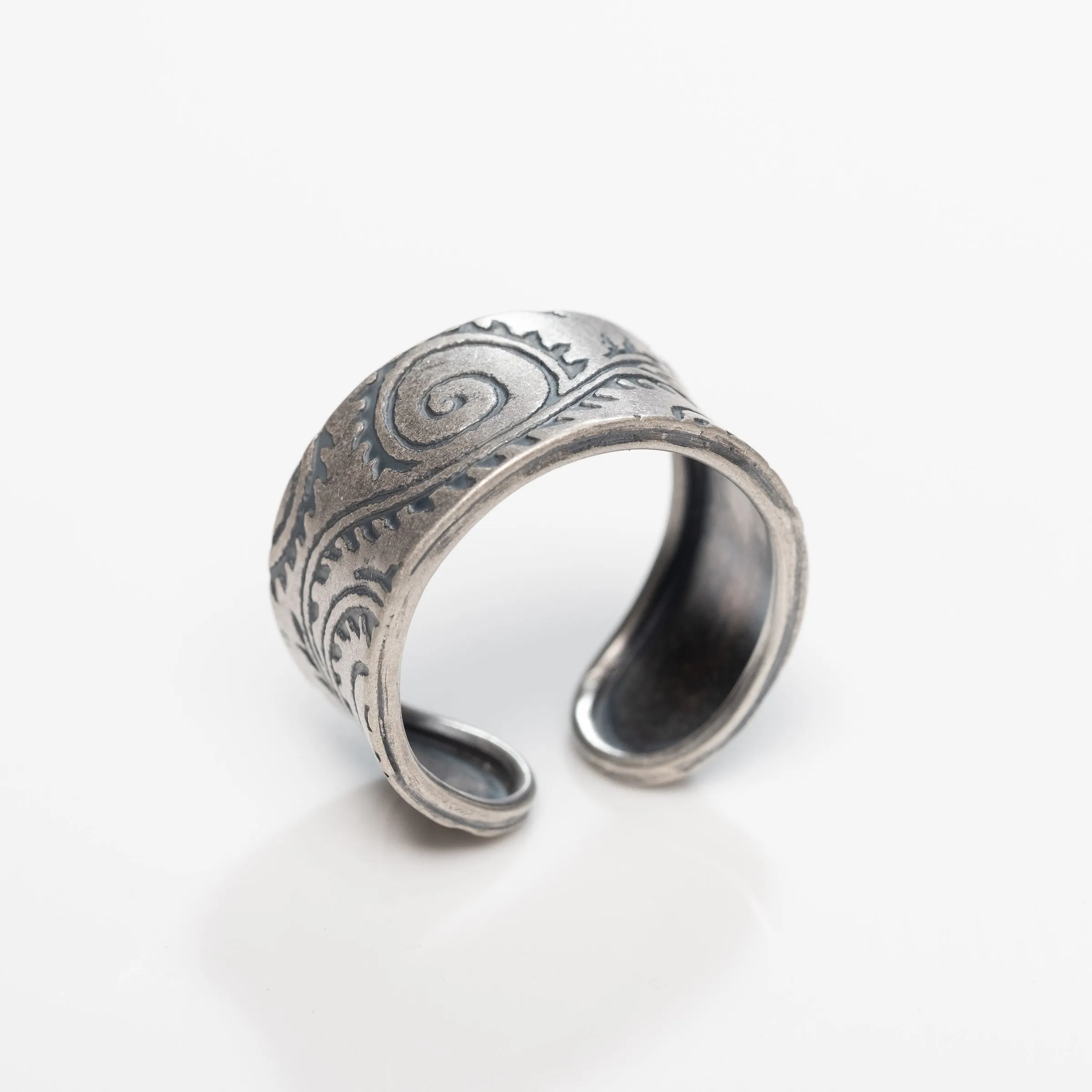 Treescape Silver Band size 10