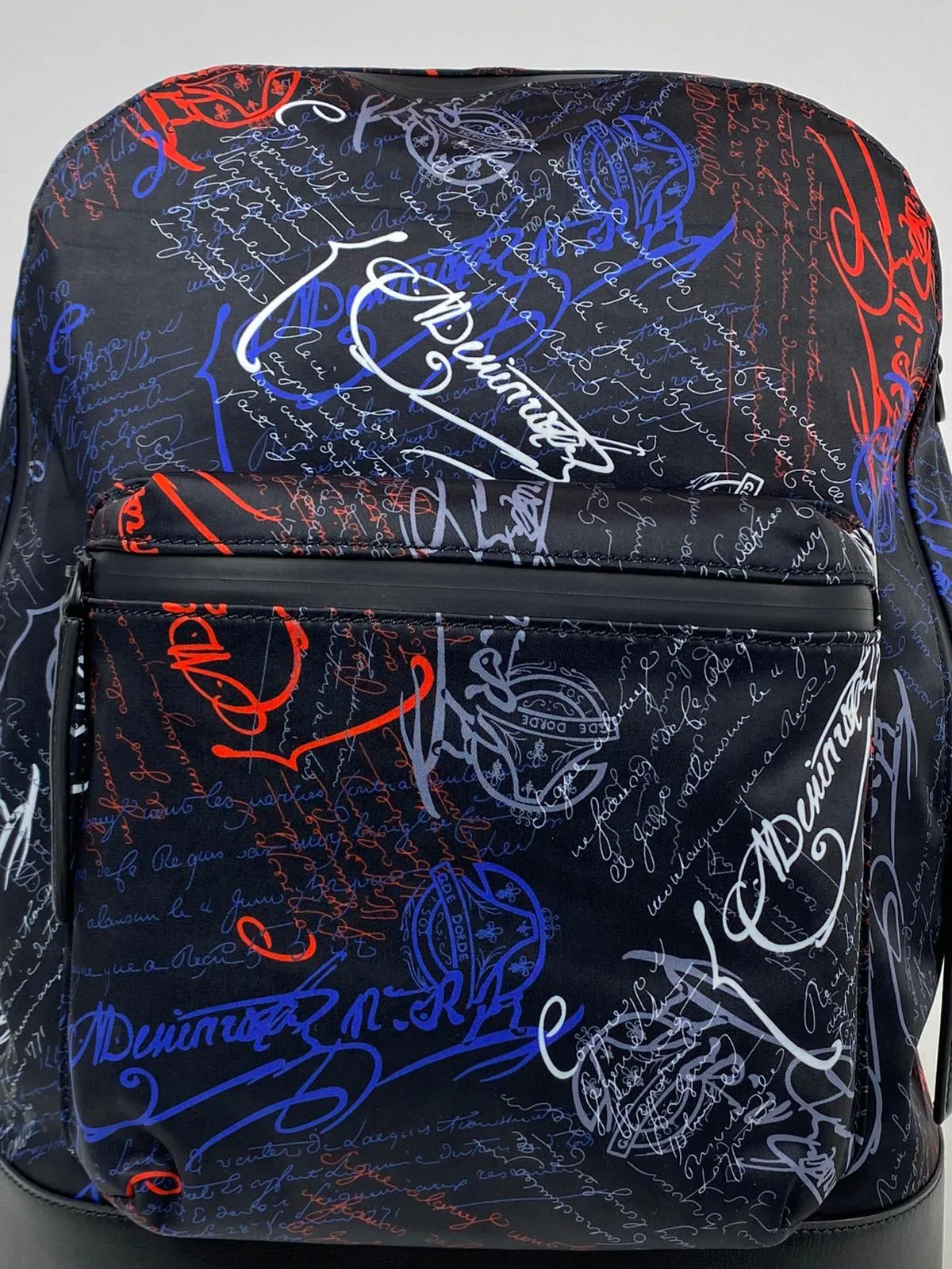 Volume Backpack Multicolor Scritto